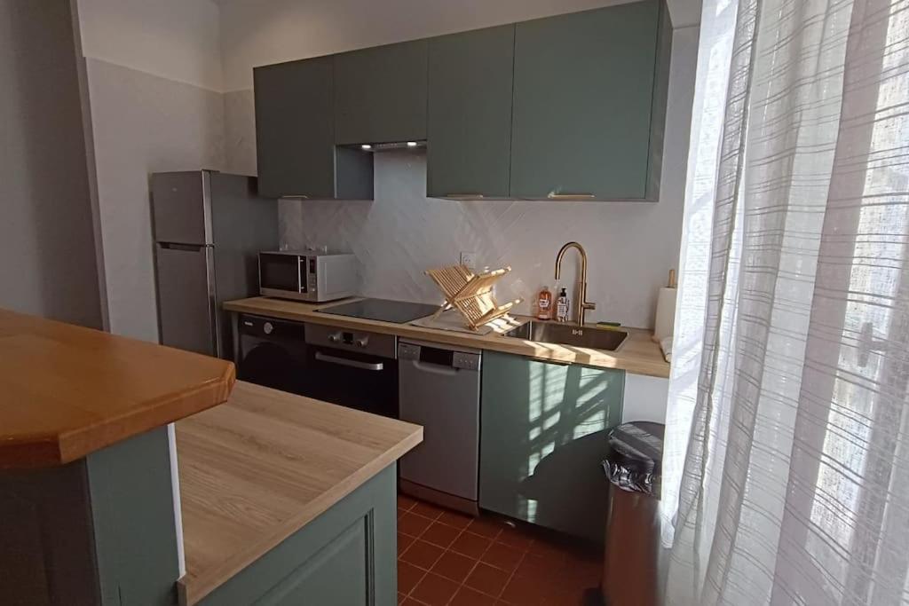 פרפיניין Hypercentre, Appartement Coquet En Rez-De-Chaussee מראה חיצוני תמונה